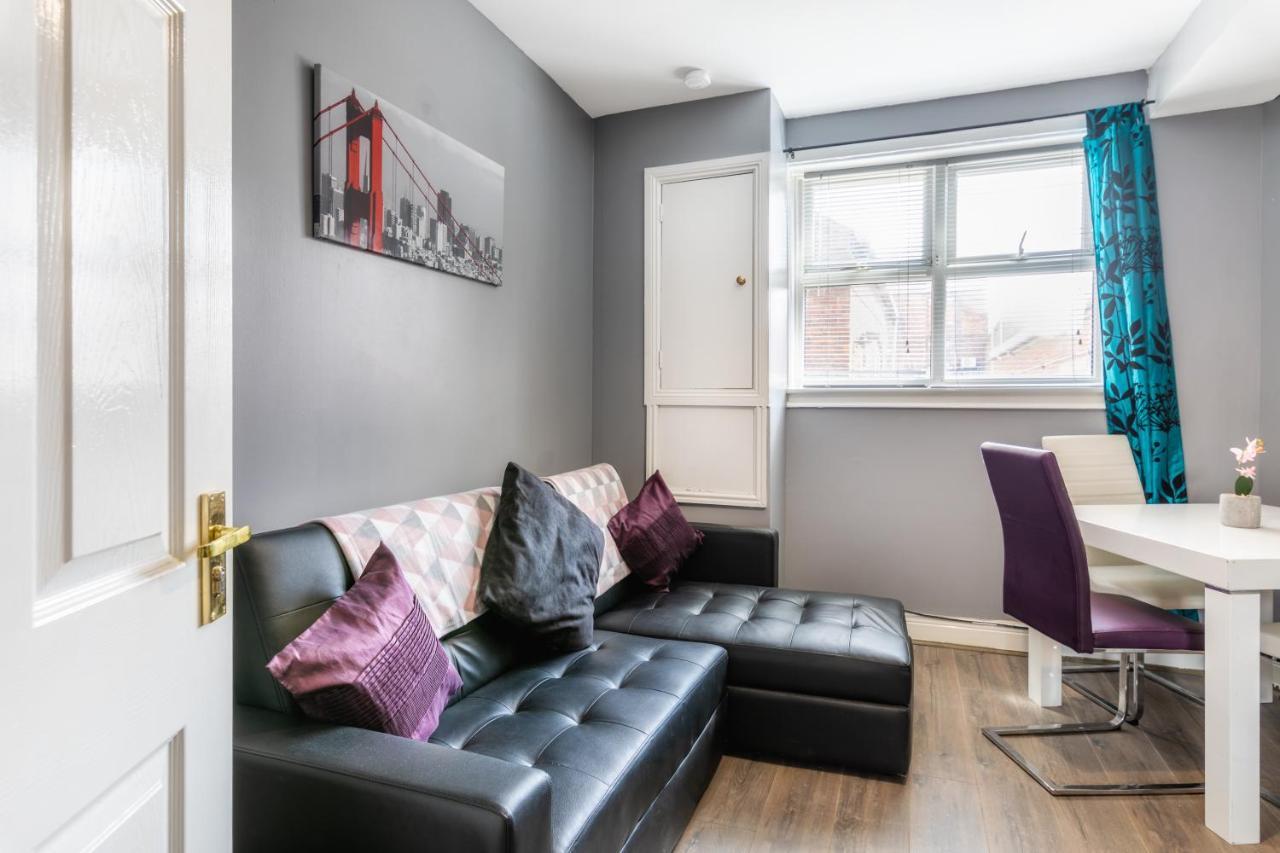 Sunderland City Centre Apartments Free Parking And Wi-Fi Esterno foto